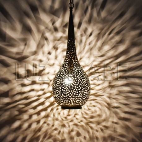 lampe-en-laiton-artisanale-marocaine-en-forme-de-goutte Moroccan Brass Hanging Lamp – Stalactite Style - Image 1